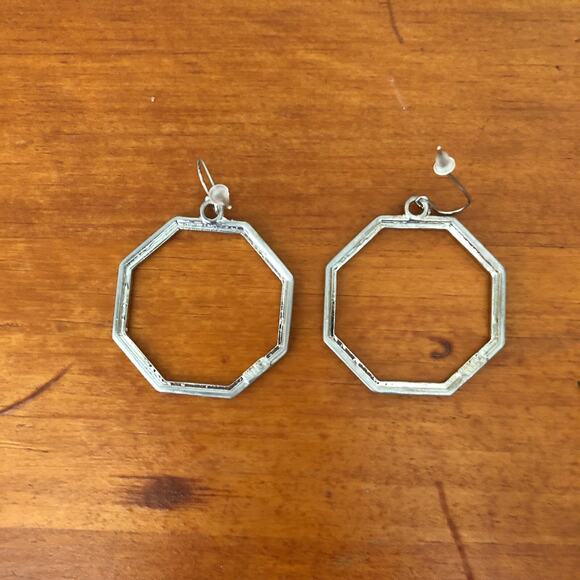Marlyn Schiff Octagon Hoop Dangle Earrings Silver Tone Minimalist Geometric NIP - Picture 2 of 7